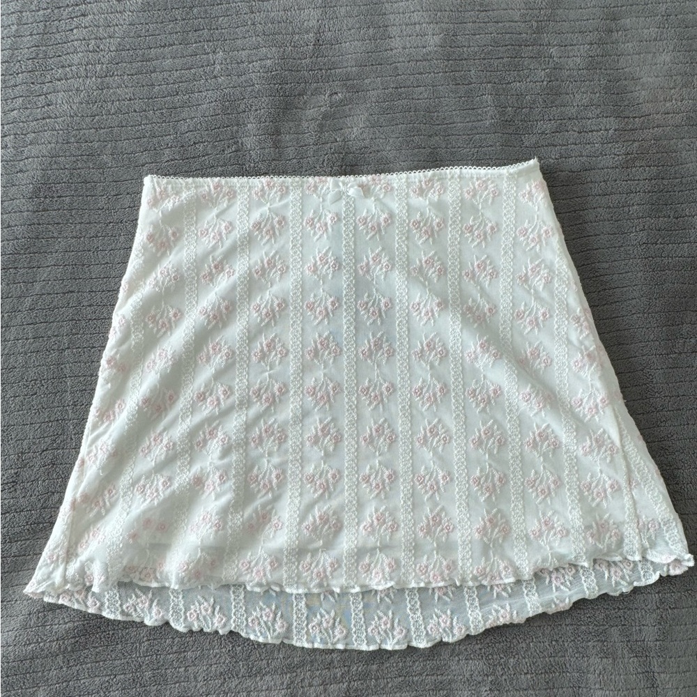 Garage - Mini Embroidered Skirt Pink and White - Small